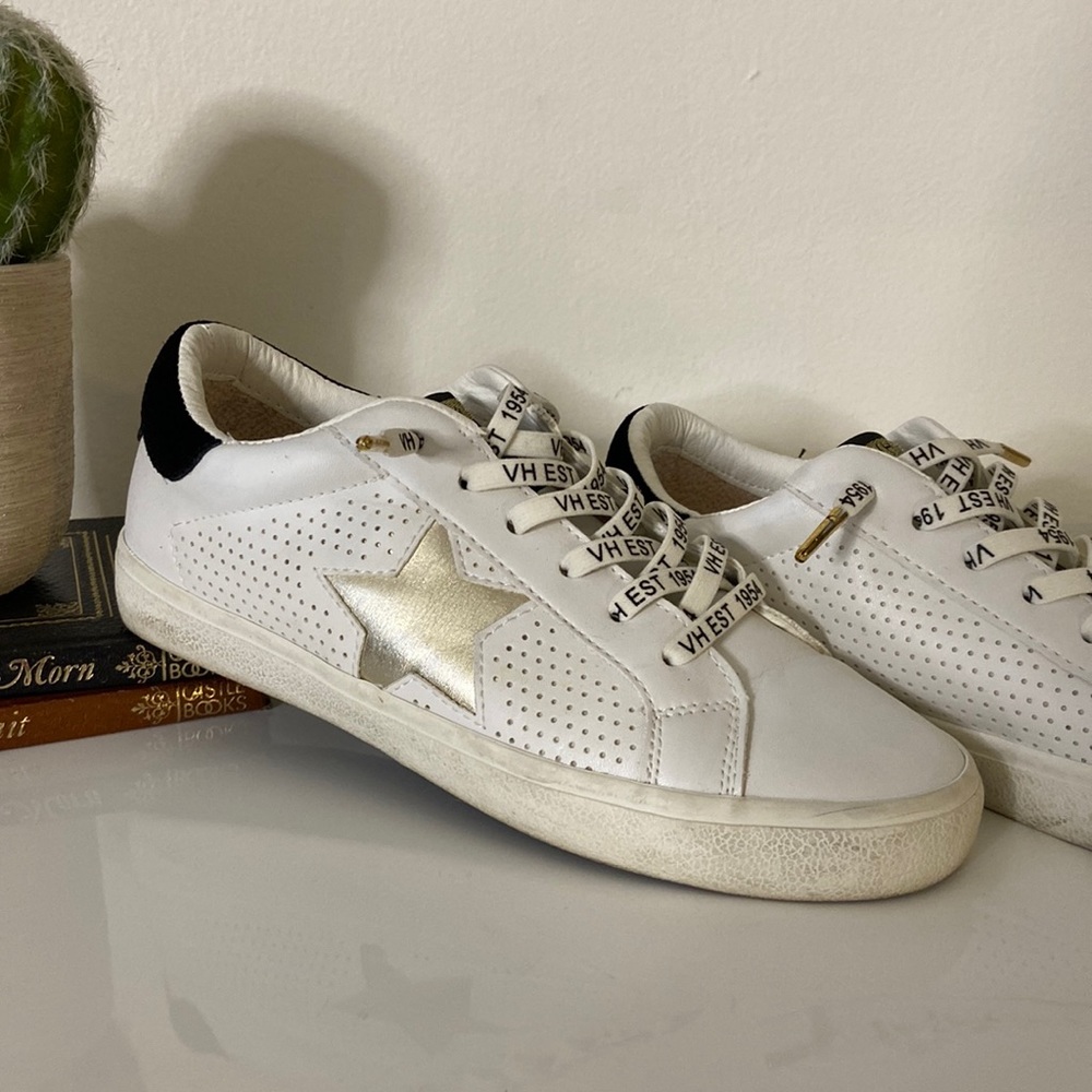 Vintage Havana Star Sneakers, Black, White, & Gold, Women's 8